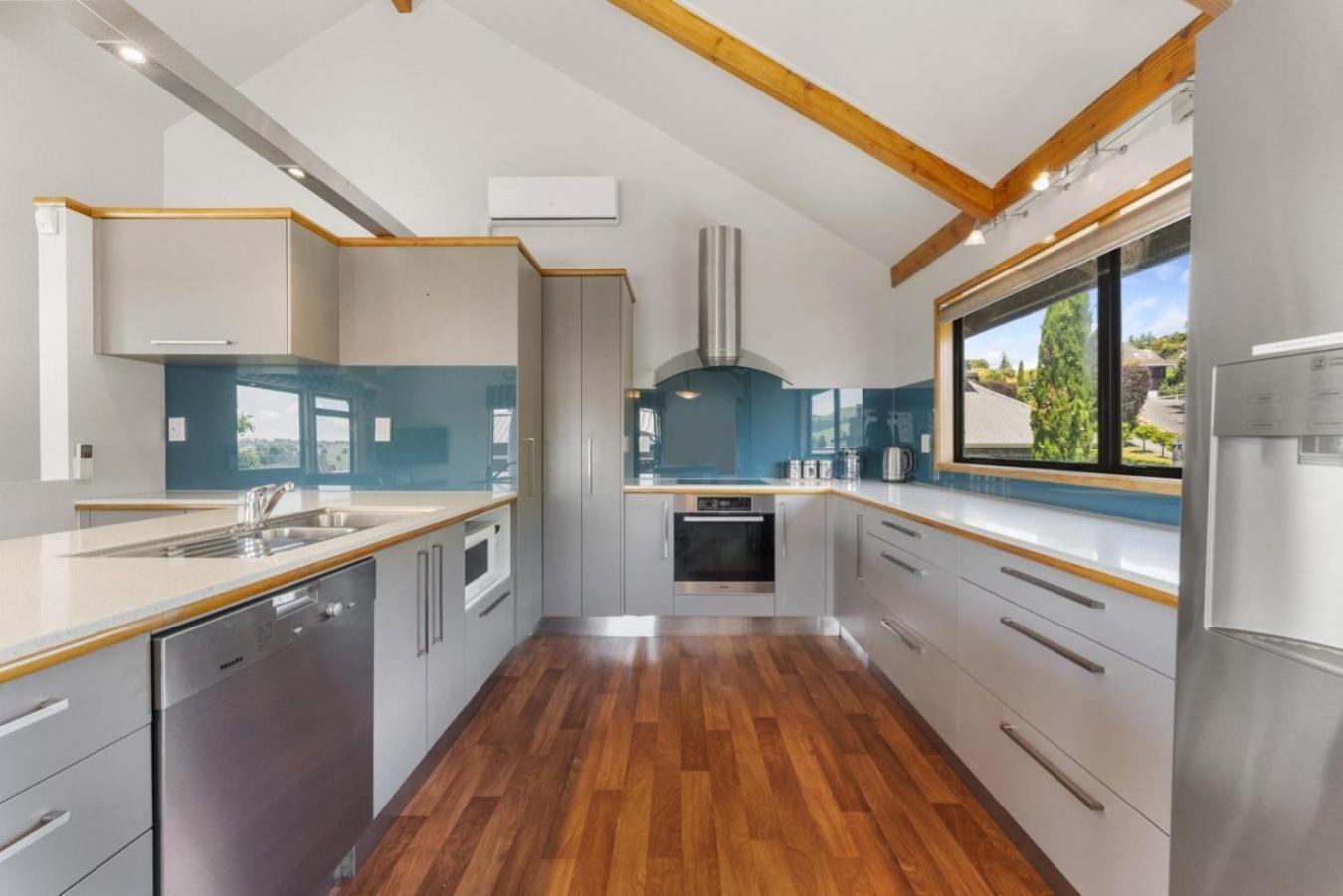 Acacia Sunrise - Taupo Villa Ngoại thất bức ảnh